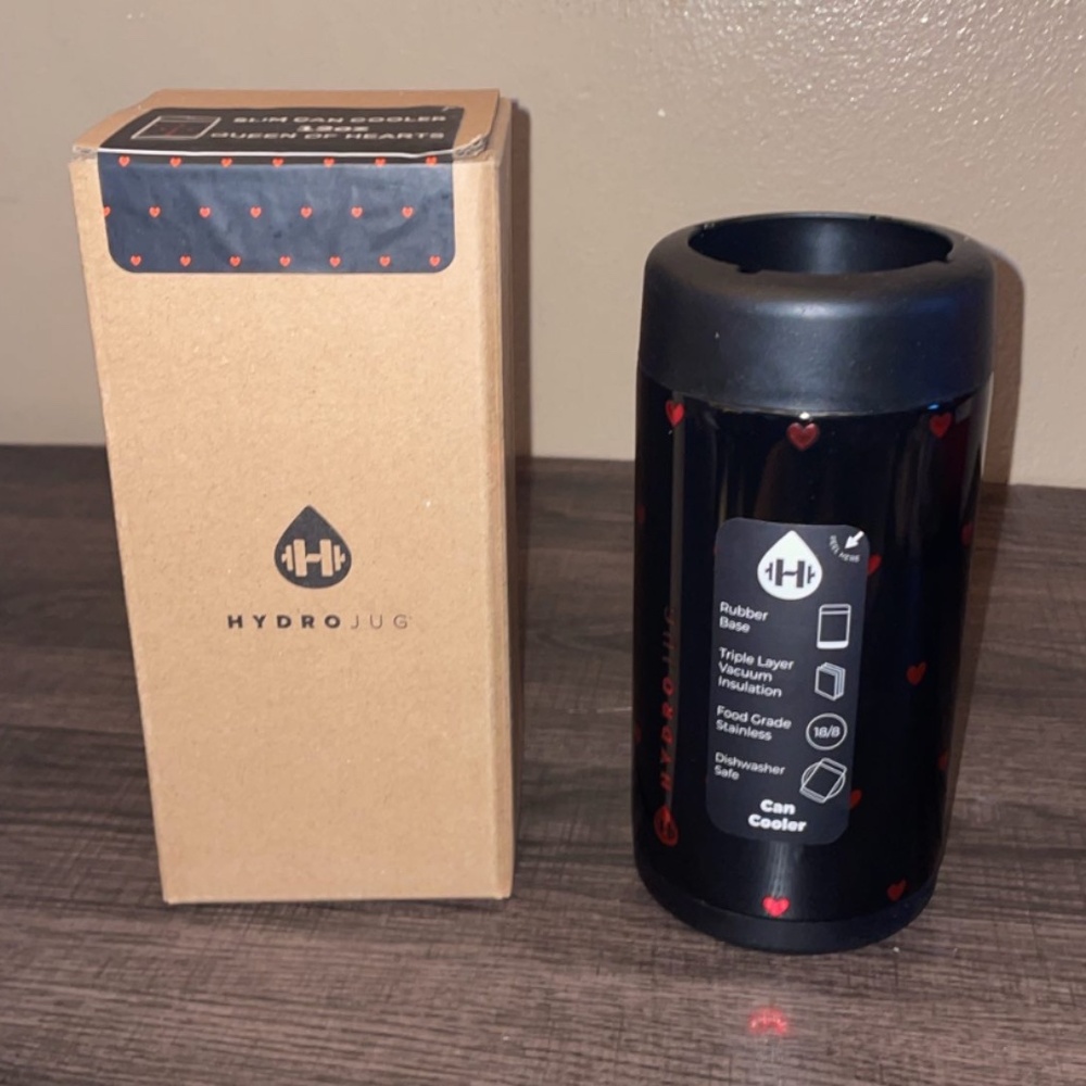 Hydrojug 12 oz can cooler- Queen of Hearts